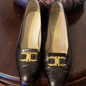 Salvatore Ferragamo Gancini Lizard Embossed Leather Pumps Loafers.